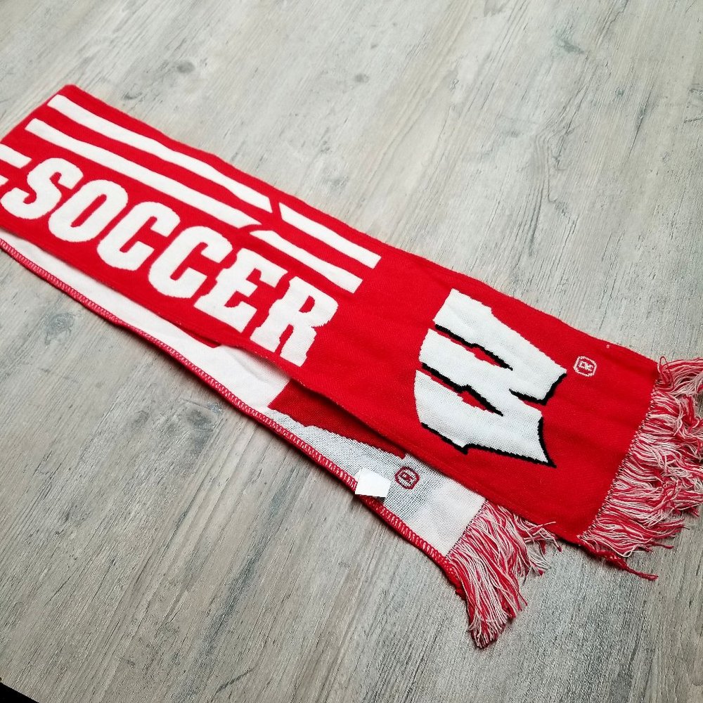 Vintage University of Wisconsin Badgers Scarf.